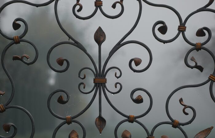 Augmentez_la_valeur_de_votre_maison_:_comment_poser_un_portail_en_fer_?